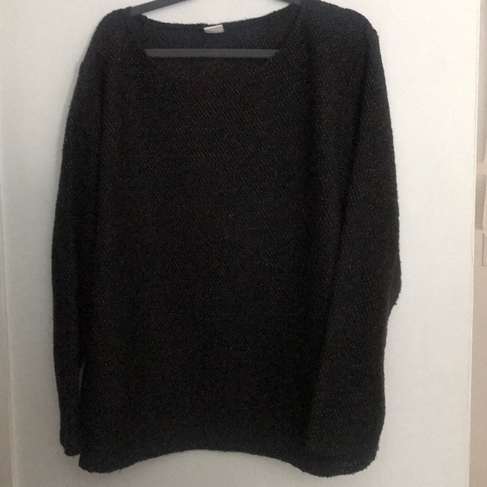 1X H & M Sweater with subtle boatneck